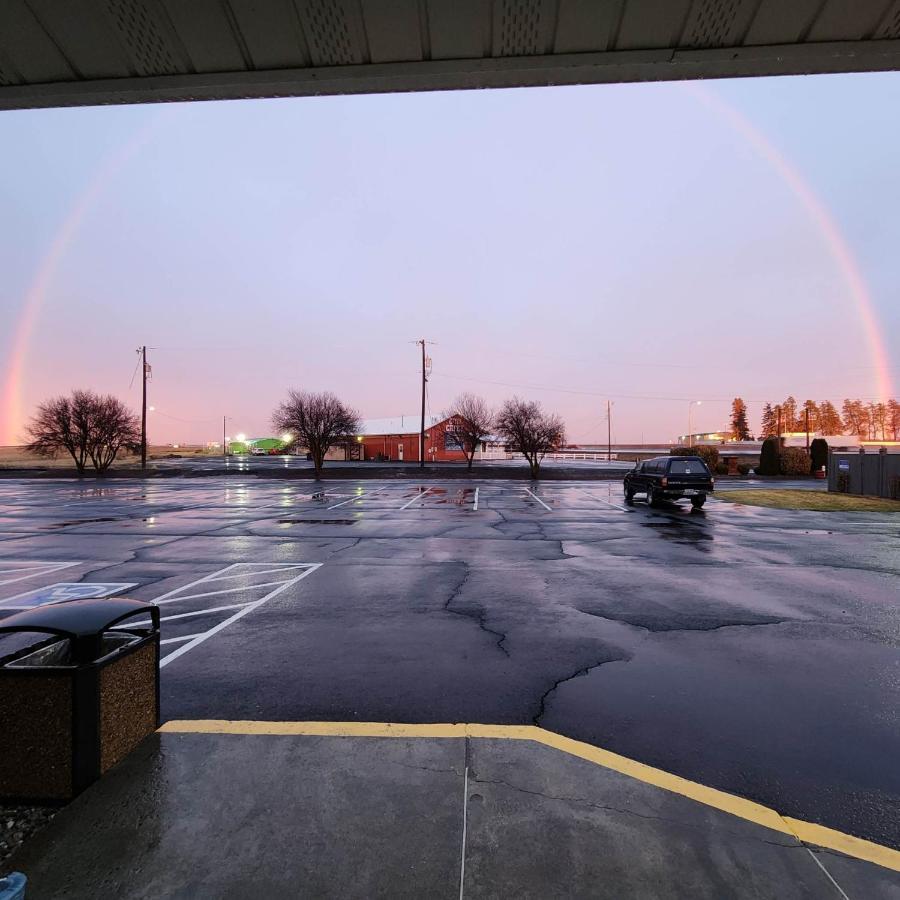 Days Inn By Wyndham Ritzville Luaran gambar